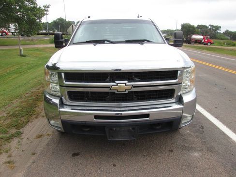Used 2007 Chevrolet Silverado 2500 LT w/ 2LT Convenience Package AWD/4WD image 12