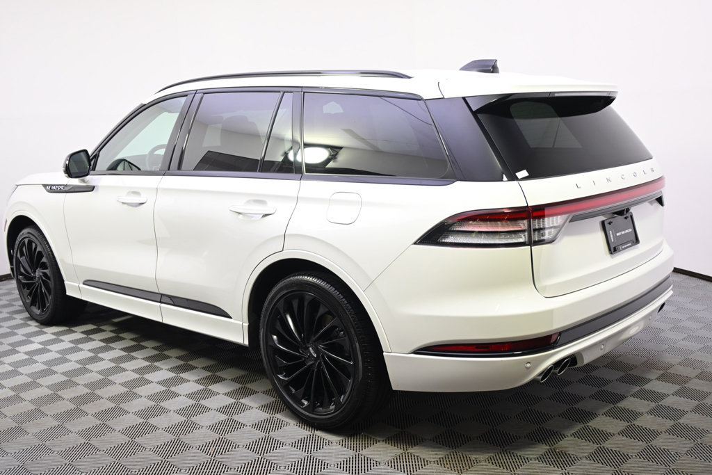 New 2026 Lincoln Aviator Reserve AWD/4WD image 3