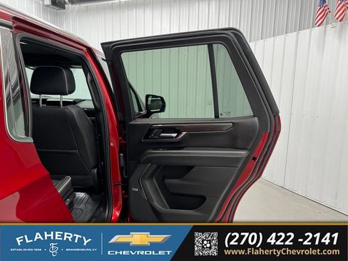 Used 2025 GMC Yukon Elevation w/ LPO, Floor Liner Package AWD/4WD image 12