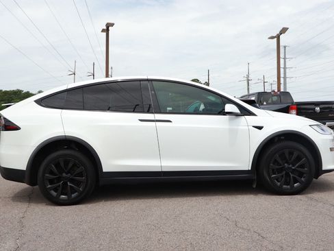 Used 2022 Tesla Model X AWD/4WD image 6
