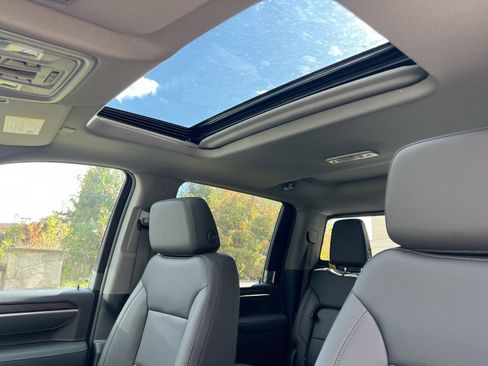 New 2026 GMC Sierra 2500 SLT w/ SLT Premium Package image 19