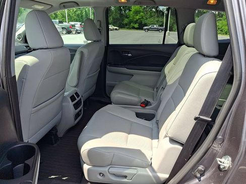 Used 2018 Honda Pilot Elite image 10