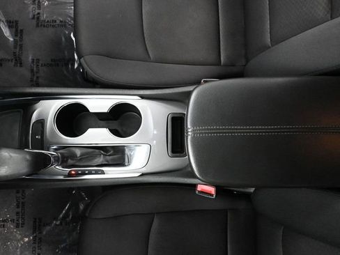 Used 2021 Chevrolet Malibu LT image 32