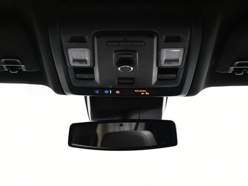 Used 2023 Chevrolet Tahoe Z71 AWD/4WD image 15