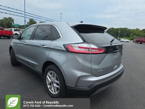 Used 2024 Ford Edge SEL AWD/4WD image 7
