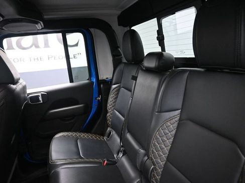Used 2022 Jeep Gladiator Overland AWD/4WD image 20