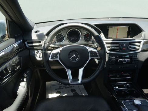 Used 2013 Mercedes-Benz E 350 Sedan image 22