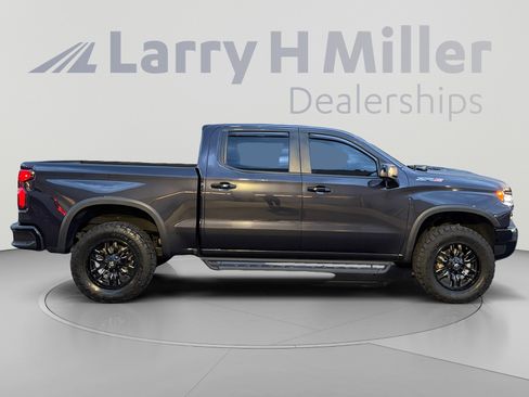 Used 2023 Chevrolet Silverado 1500 ZR2 w/ Technology Package AWD/4WD image 6