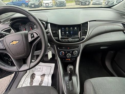 Used 2019 Chevrolet Trax LS w/ Tint and Cruise Package FWD image 15