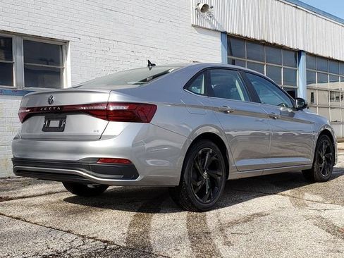 New 2026 Volkswagen Jetta SE image 3