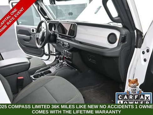 Used 2024 Jeep Wrangler Unlimited w/ Convenience Group AWD/4WD image 24