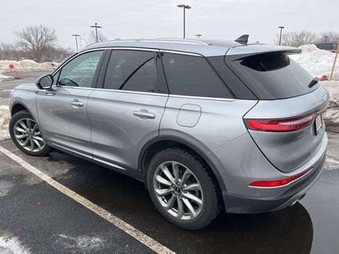 Used 2022 Lincoln Corsair AWD w/ Premium Package image 6