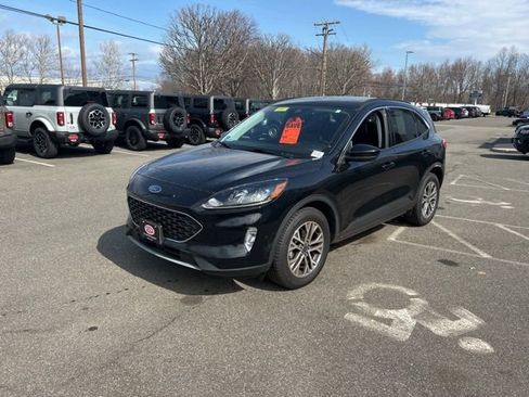 Used 2022 Ford Escape SEL image 3