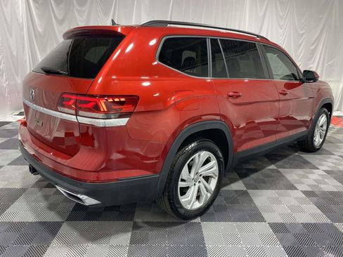 Used 2023 Volkswagen Atlas SE w/ Panoramic Sunroof Package FWD image 4