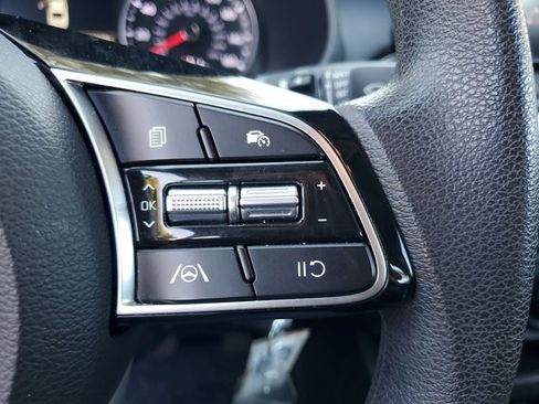 Used 2023 Kia Forte LXS image 15