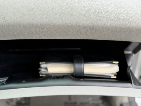 Used 2003 Lexus LS 430 image 96