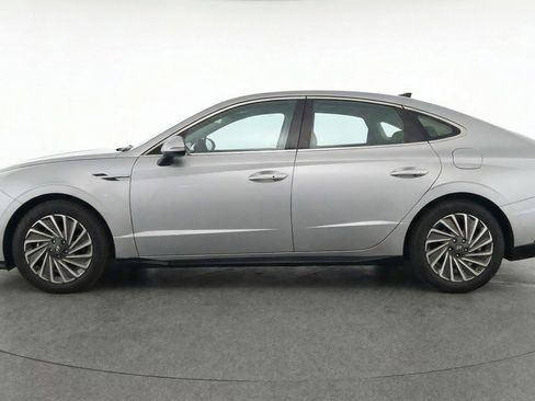 Used 2025 Hyundai Sonata SEL FWD image 5