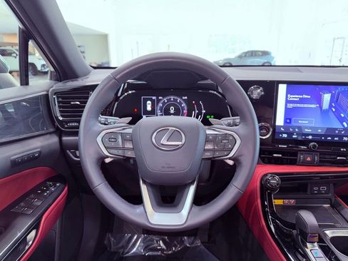 Used 2025 Lexus NX 250 FWD w/ Accessory Package (K3) image 18