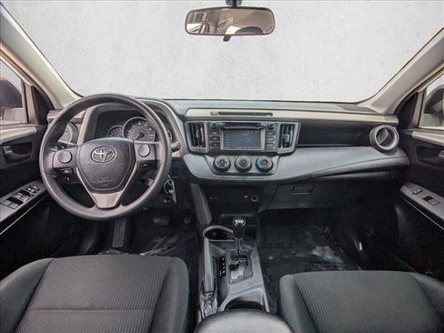 Used 2016 Toyota RAV4 LE FWD image 16
