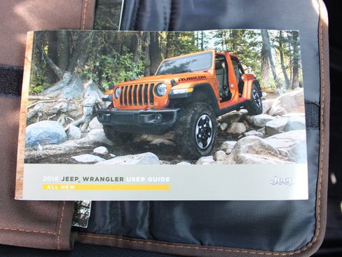 Used 2018 Jeep Wrangler Unlimited Sport S AWD/4WD image 23