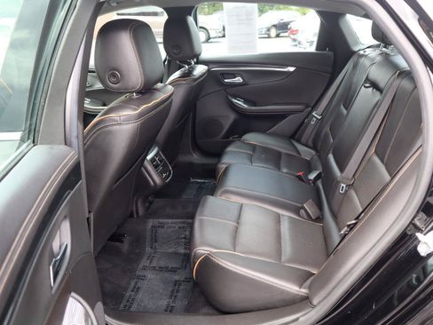 Used 2018 Chevrolet Impala Premier FWD image 14