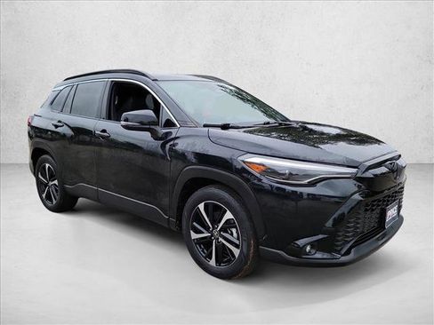 Used 2023 Toyota Corolla Cross AWD Hybrid w/ Convenience Package image 3