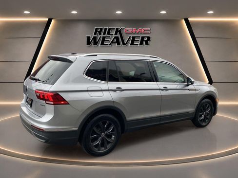 Used 2024 Volkswagen Tiguan SE AWD/4WD image 7