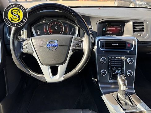 Used 2015 Volvo S60 T5 Premier image 24