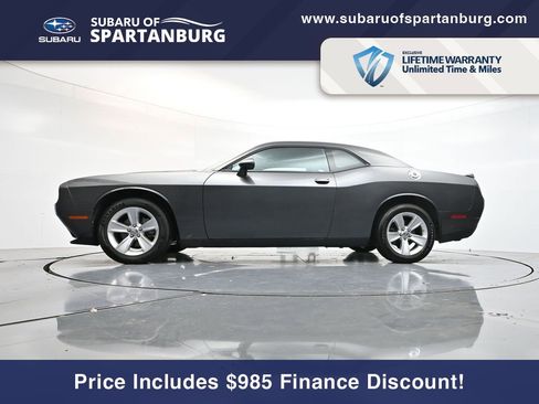 Used 2023 Dodge Challenger SXT image 27