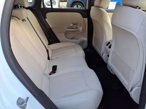 Used 2025 Mercedes-Benz GLA 250 4MATIC image 20