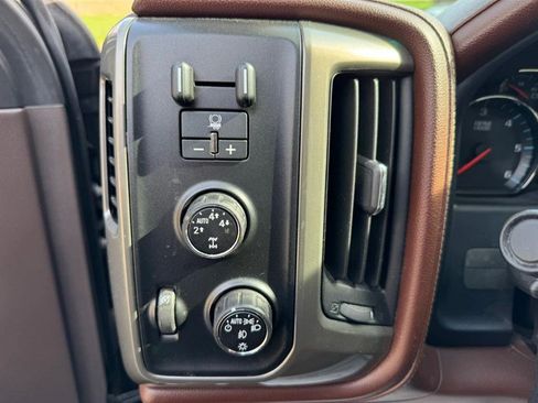Used 2015 Chevrolet Silverado 1500 High Country w/ High Country Premium Package image 23