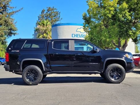 Used 2021 Chevrolet Colorado ZR2 w/ ZR2 Midnight Special Edition AWD/4WD image 5