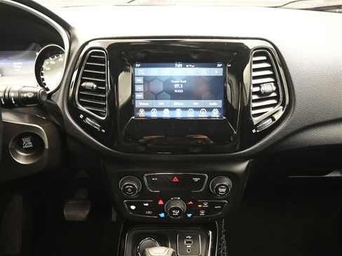Used 2018 Jeep Compass Latitude w/ Popular Equipment Group image 13