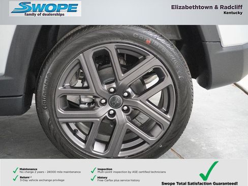 New 2026 Jeep Compass Latitude image 28