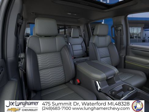 New 2026 Chevrolet Silverado 2500 ZR2 w/ LPO, Dark Essentials Package AWD/4WD image 18