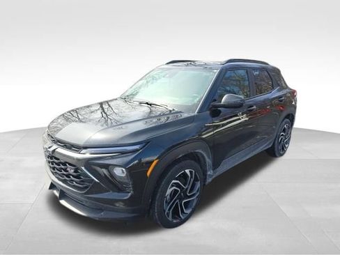 Used 2024 Chevrolet TrailBlazer RS image 2