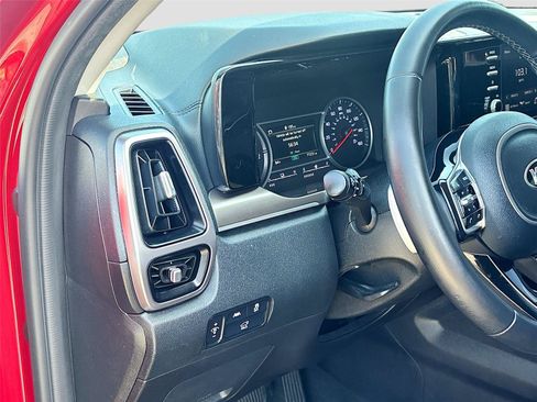 Used 2021 Kia Sorento EX FWD image 10