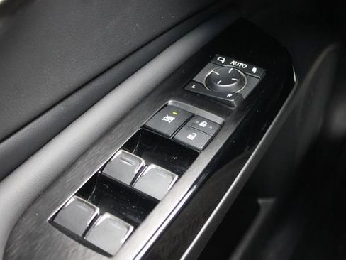 Used 2024 Lexus ES 350 F Sport w/ Accessory Package (Z2) image 17