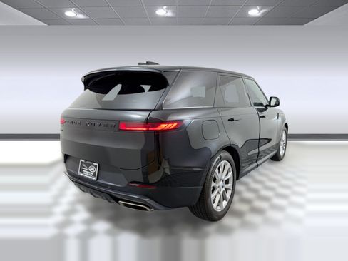 Used 2025 Land Rover Range Rover Sport SE AWD/4WD image 9