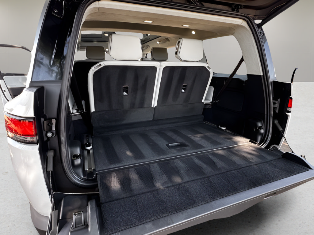 Used 2024 Rivian R1S Adventure Quad AWD/4WD image 22