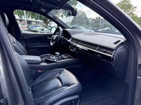 Used 2019 Audi Q7 3.0T Premium Plus w/ Premium Plus Package AWD/4WD image 15