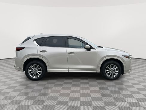 Used 2024 MAZDA CX-5 AWD 2.5 S w/ Preferred Package image 4