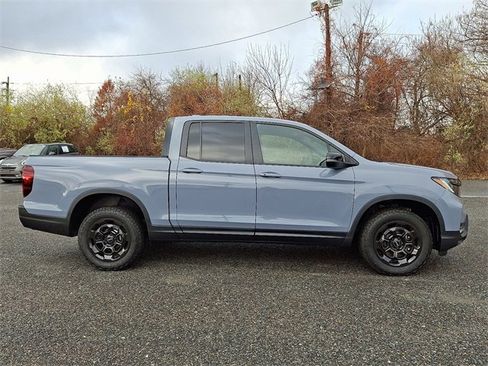 Certified 2025 Honda Ridgeline TrailSport+ image 7