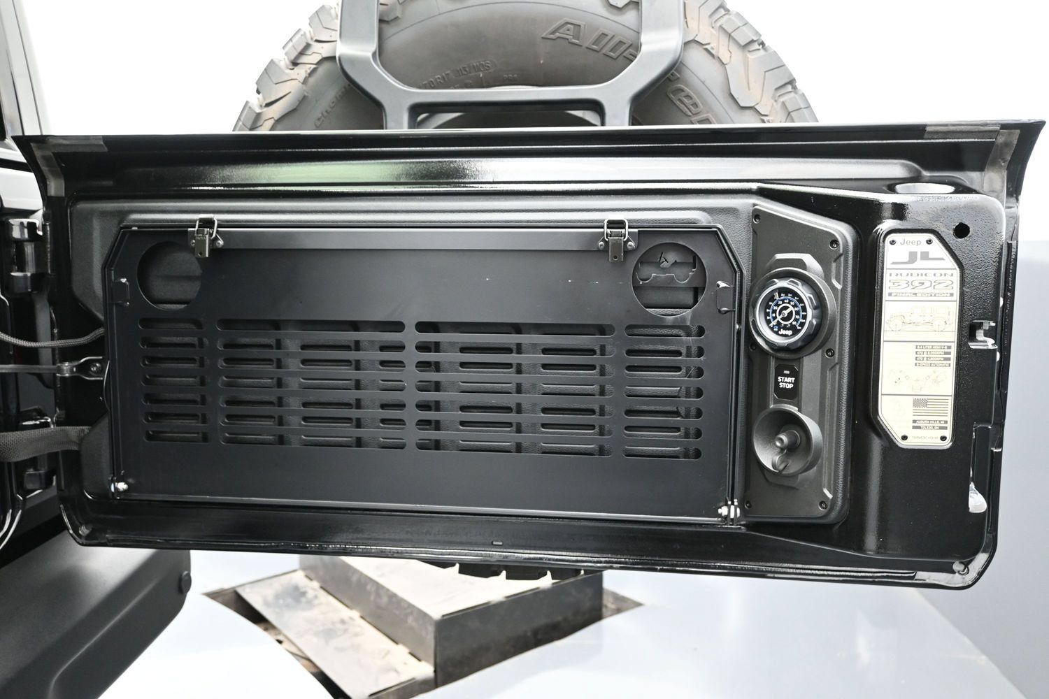 Used 2024 Jeep Wrangler Unlimited Rubicon 392 AWD/4WD image 46