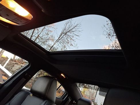 Used 2016 Dodge Charger SXT w/ AWD Plus Group image 11