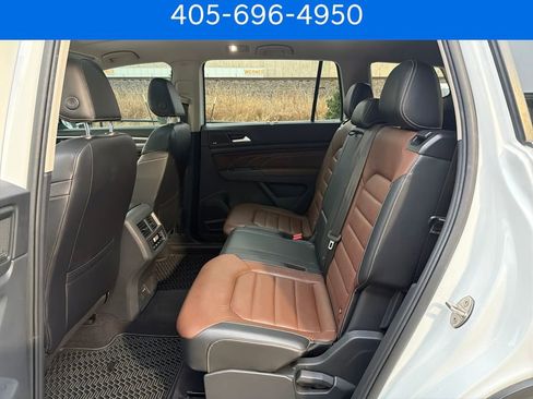 Used 2022 Volkswagen Atlas SEL Premium image 20