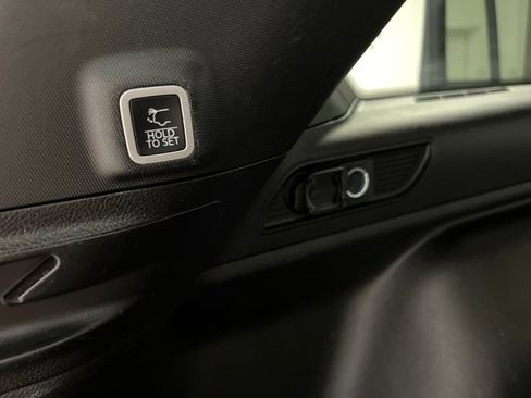 Used 2024 Jeep Grand Cherokee Altitude RWD image 38
