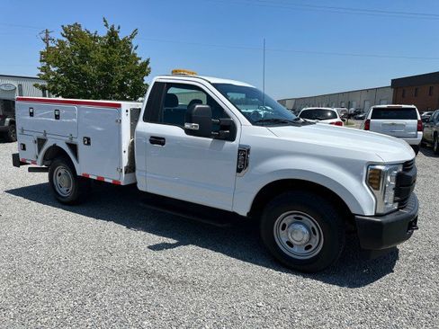 Used 2018 Ford F250 XL w/ Power Equipment Group RWD image 7