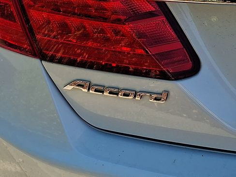 Used 2014 Honda Accord EX-L image 8