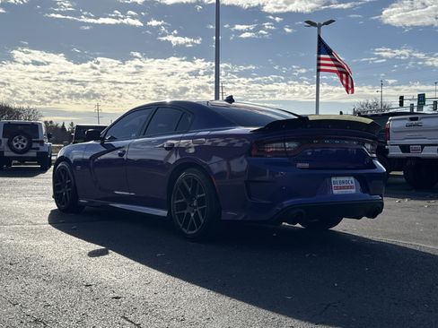 Used 2019 Dodge Charger Scat Pack image 5